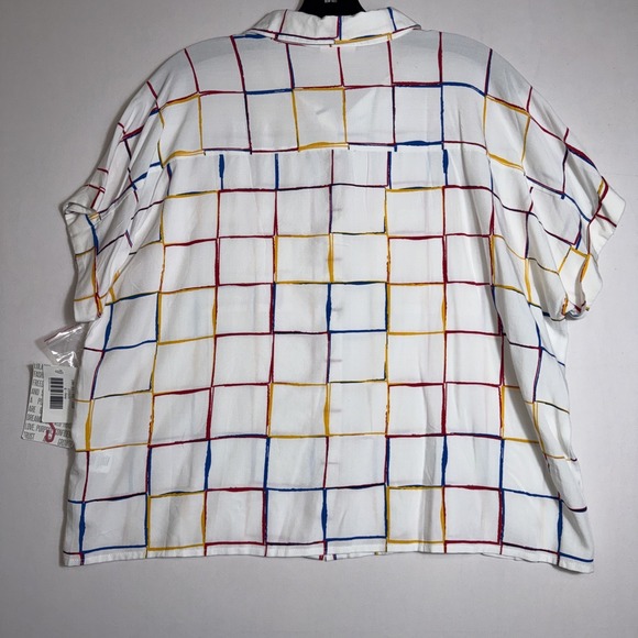 Lula Roe Women's Amy Geometric Pattern Check Blouse Tshirt Button Up Rayon Small - Picture 7 of 7